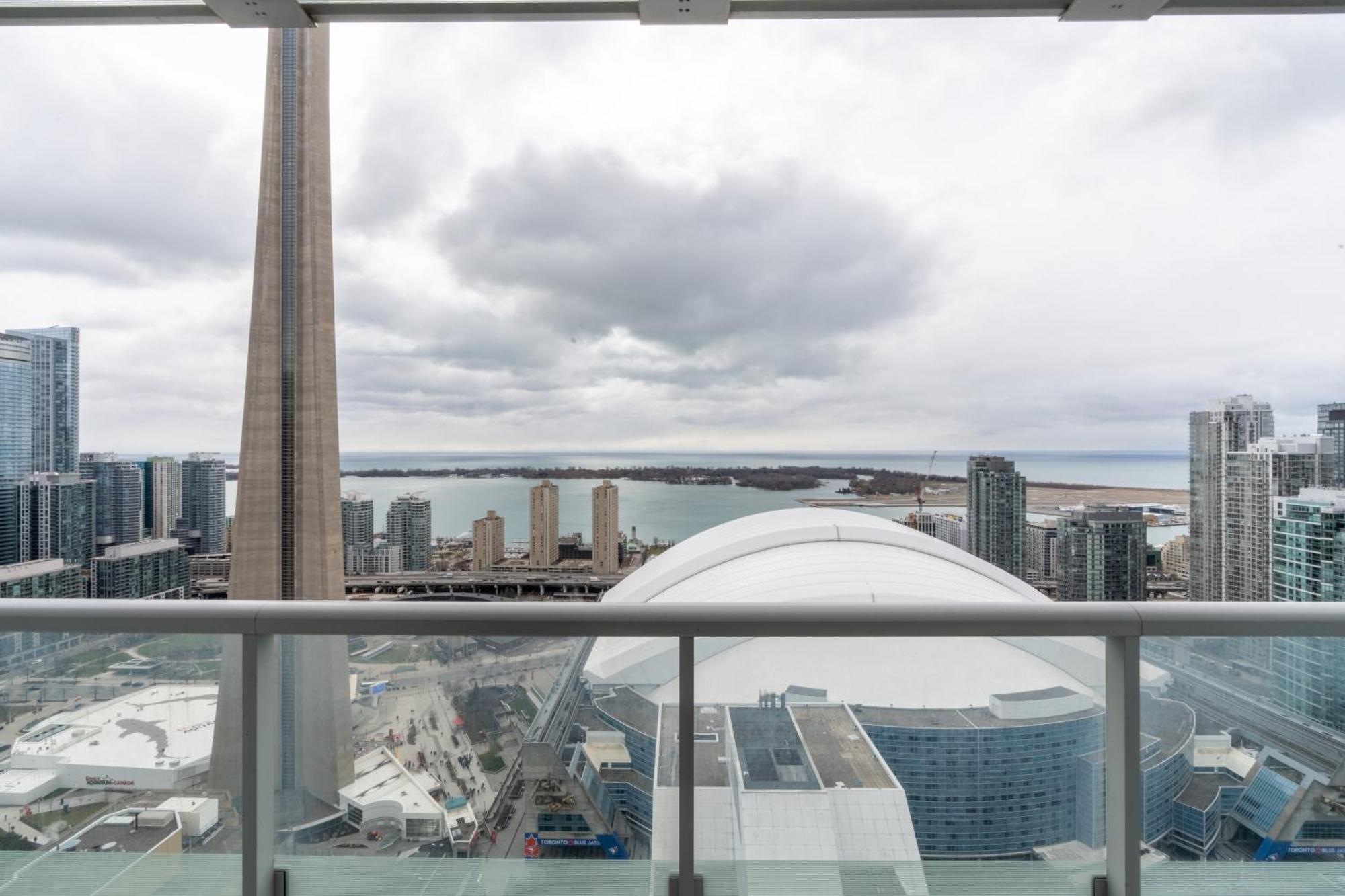 Globalstay Modern Downtown Apartment Toronto Exterior photo