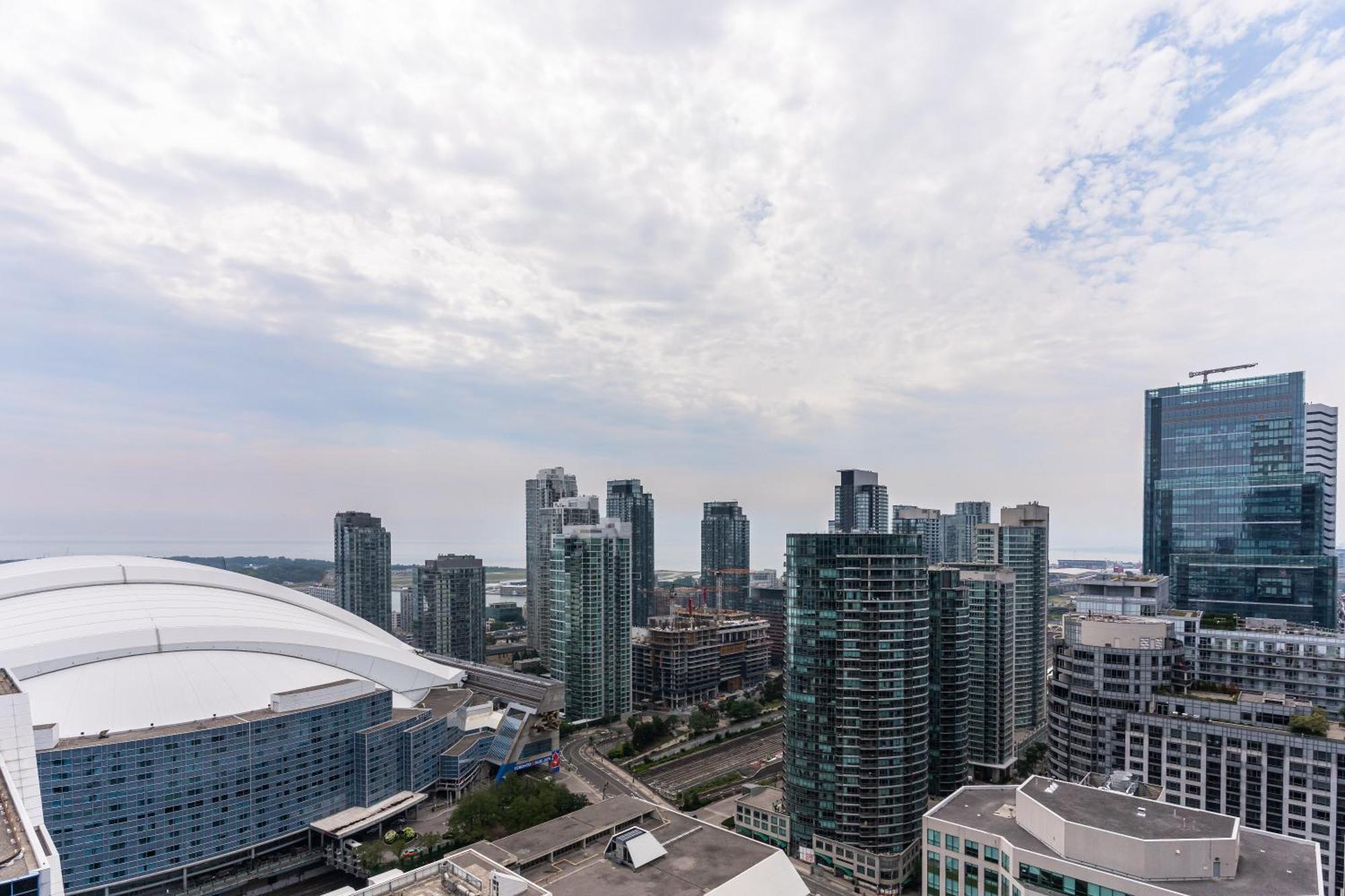 Globalstay Modern Downtown Apartment Toronto Exterior photo